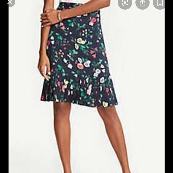 Ann Taylor Floral Skirt - Picture 2 of 3